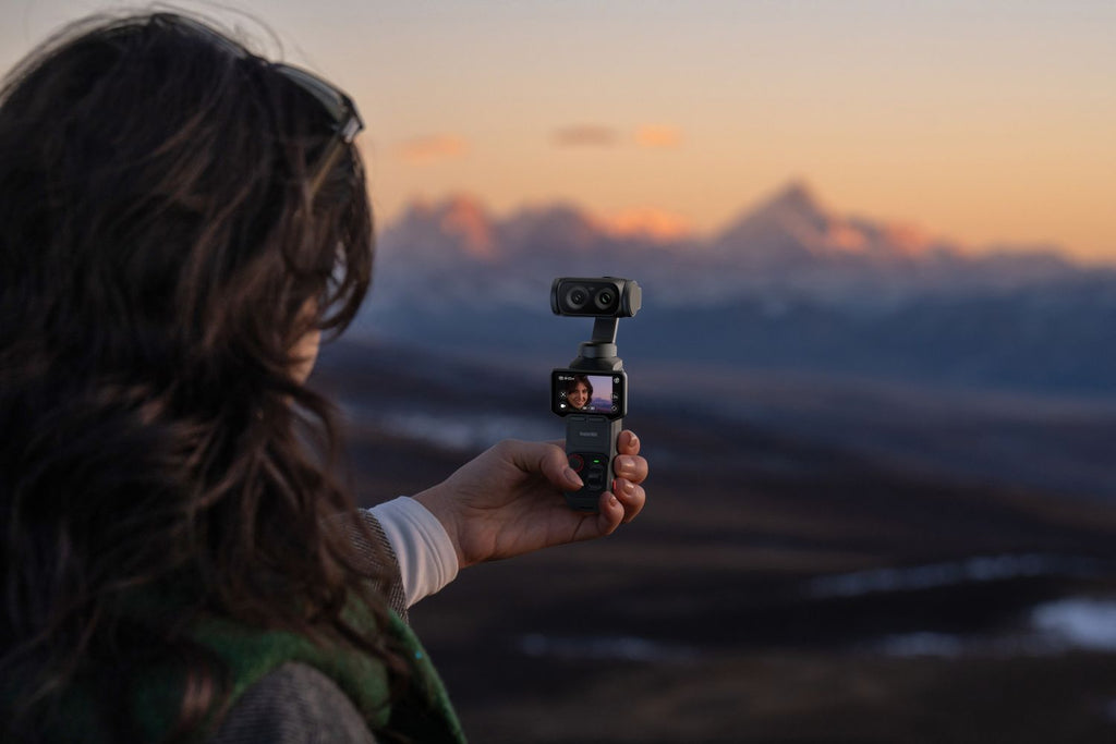 Insta360 Luna Ultra Standard Bundle Cosmic Black Gimbal-Kamera